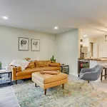 East Stroudsburg Townhouse Less Than 1 Mi To Ski Area!